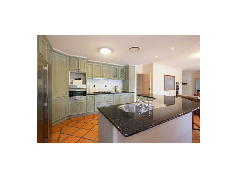 156 delaney cct, Carindale QLD 4152