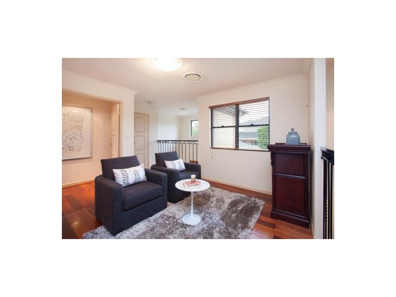 156 delaney cct, Carindale QLD 4152