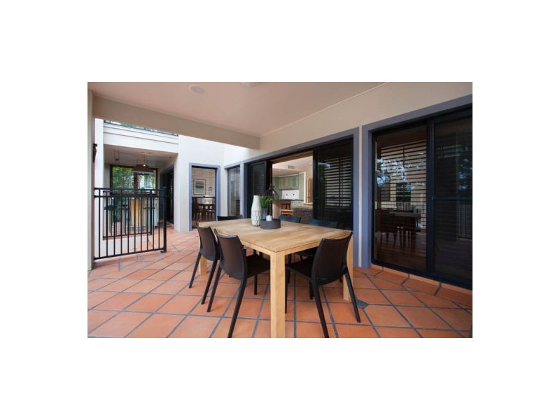 156 delaney cct, Carindale QLD 4152