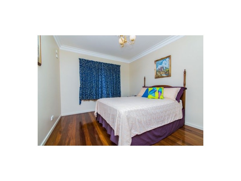 26 Brodie Street, Holland Park West QLD 4121