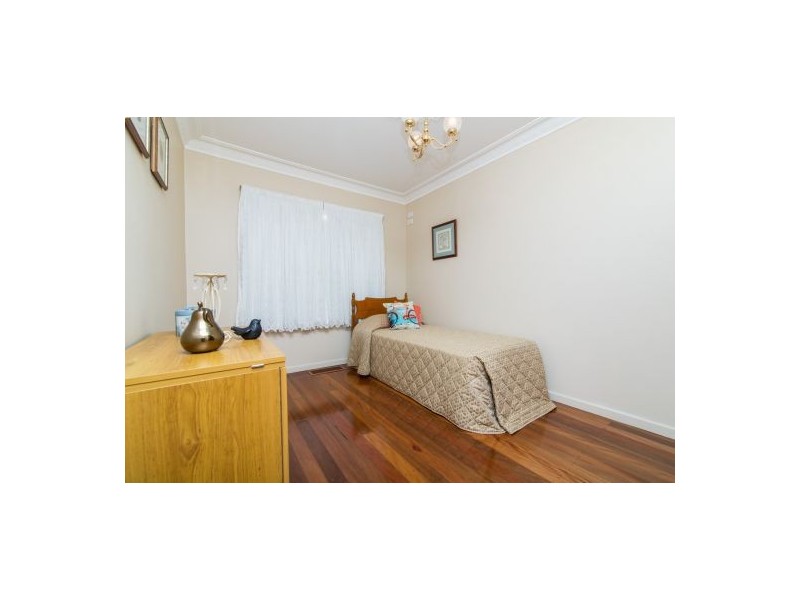 26 Brodie Street, Holland Park West QLD 4121