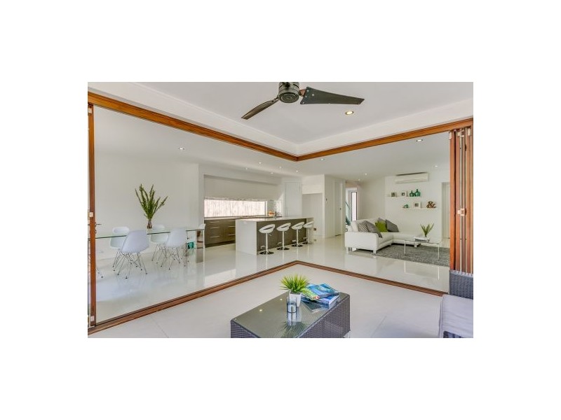 24 Ryder Street, Wynnum QLD 4178