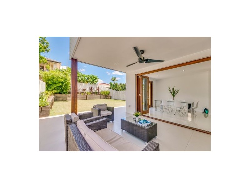 24 Ryder Street, Wynnum QLD 4178