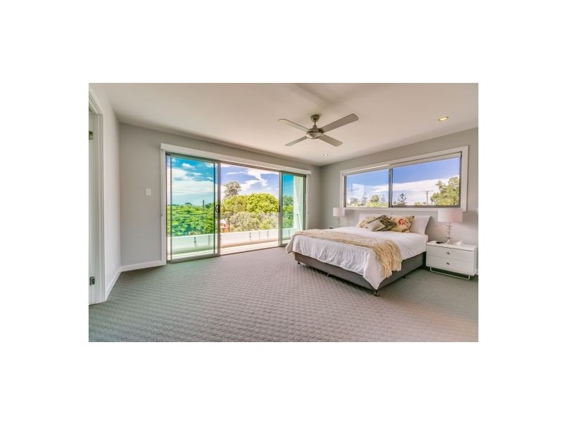 24 Ryder Street, Wynnum QLD 4178