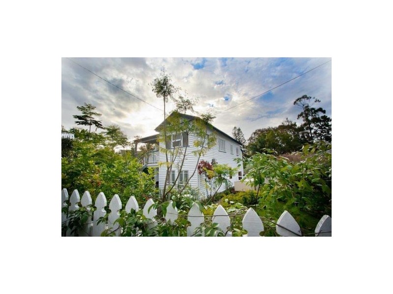 372 Chatsworth Road, Coorparoo QLD 4151