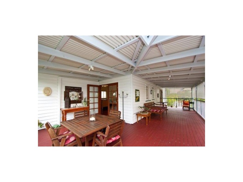 372 Chatsworth Road, Coorparoo QLD 4151