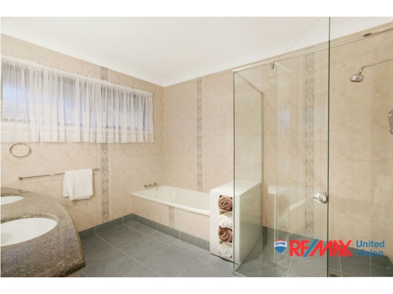 76 Oakridge Street, Burbank QLD 4156