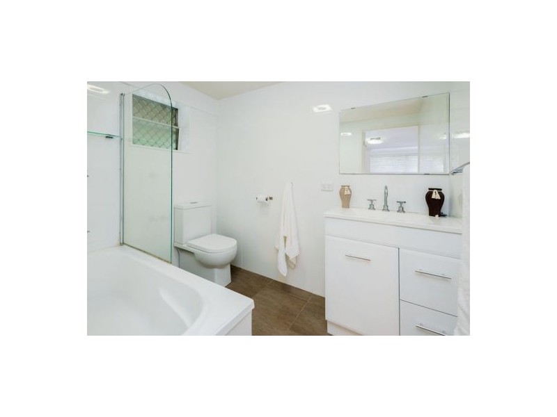 19 Greycliffe Street, Mount Gravatt East QLD 4122