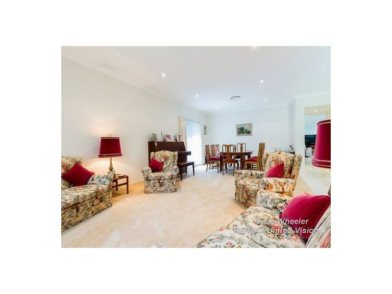 137 Tristania Way, Mount Gravatt East QLD 4122