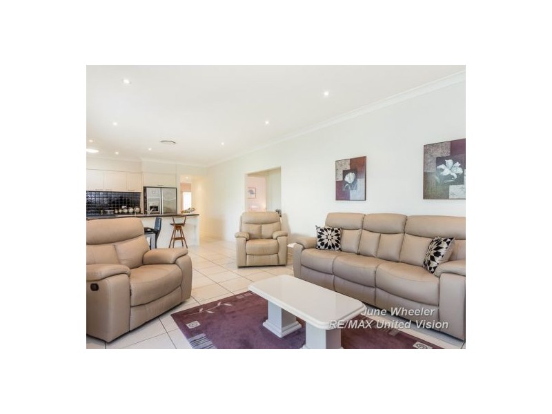 137 Tristania Way, Mount Gravatt East QLD 4122