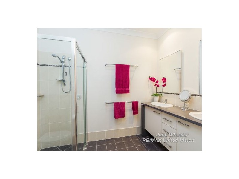 137 Tristania Way, Mount Gravatt East QLD 4122