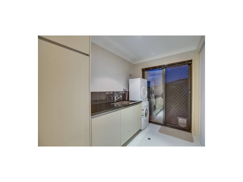 60 Sunset Place, Carindale QLD 4152