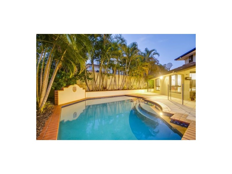 60 Sunset Place, Carindale QLD 4152