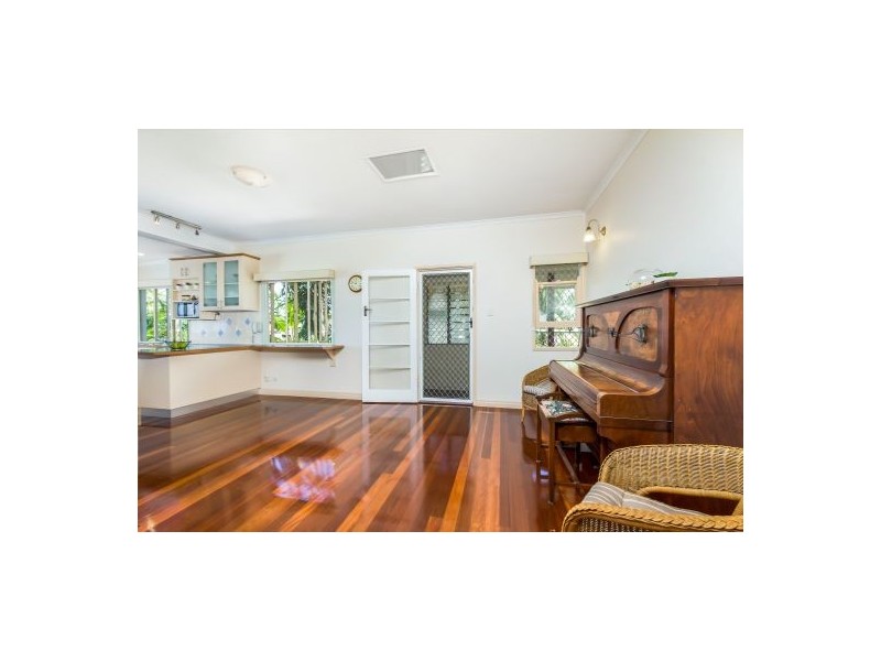 535 Tingal Road, Wynnum QLD 4178