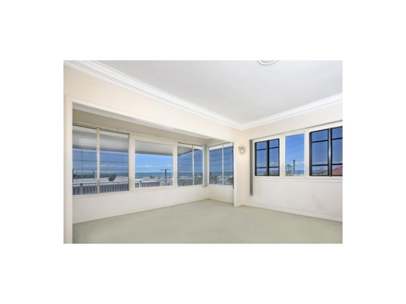 11 Kooralgin Street, Manly QLD 4179