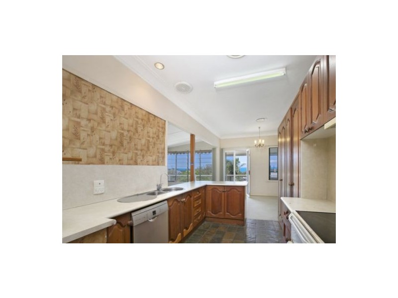 11 Kooralgin Street, Manly QLD 4179