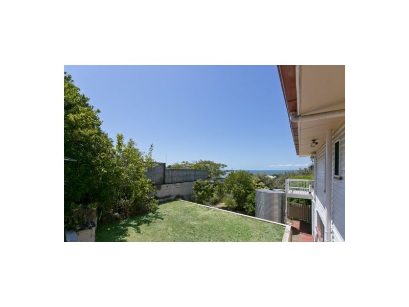 11 Kooralgin Street, Manly QLD 4179