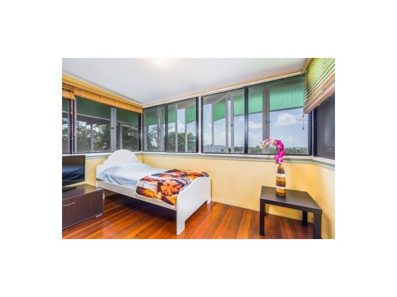 531 Tingal Road, Wynnum QLD 4178