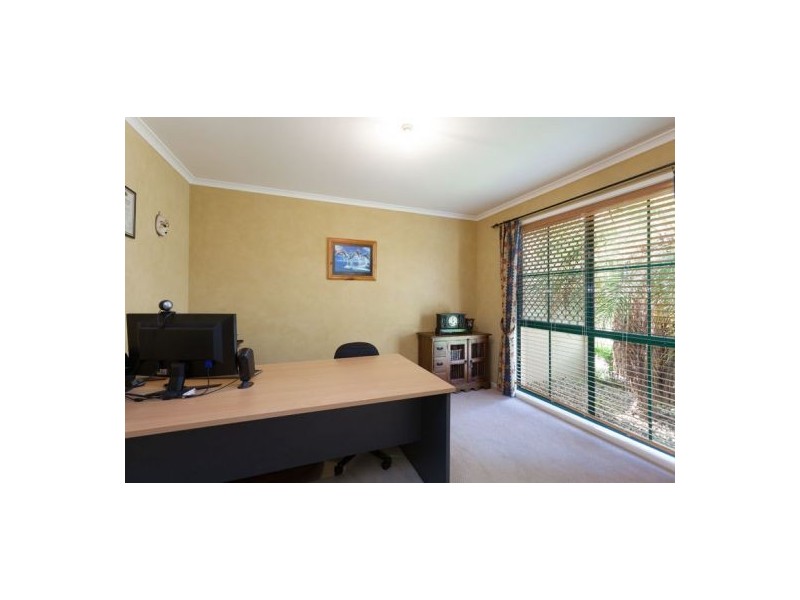 10 Eucalypt Close, Mackenzie QLD 4156