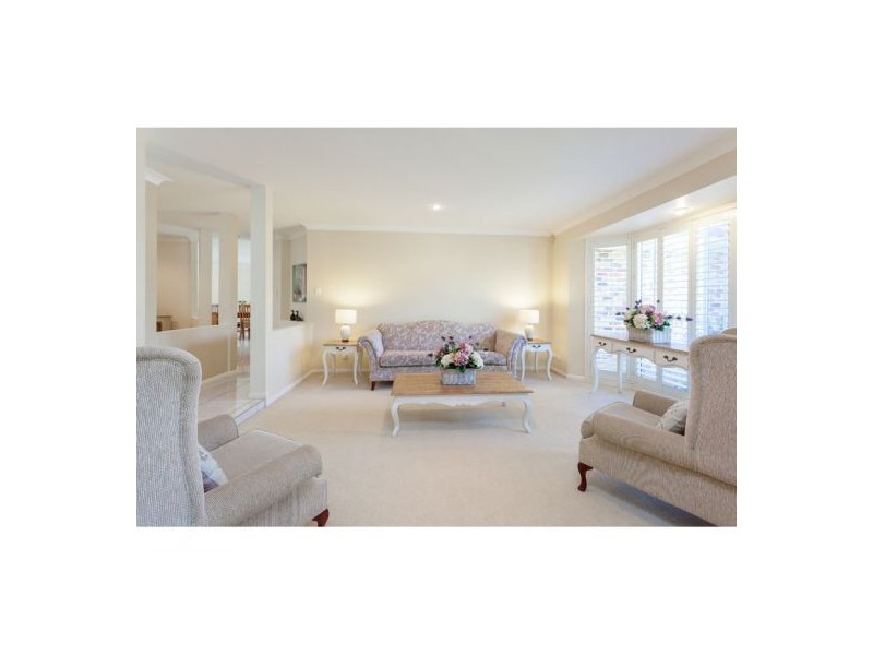 46 Regency Place, Carindale QLD 4152