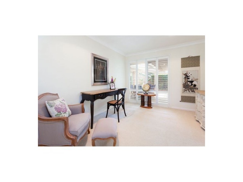 46 Regency Place, Carindale QLD 4152