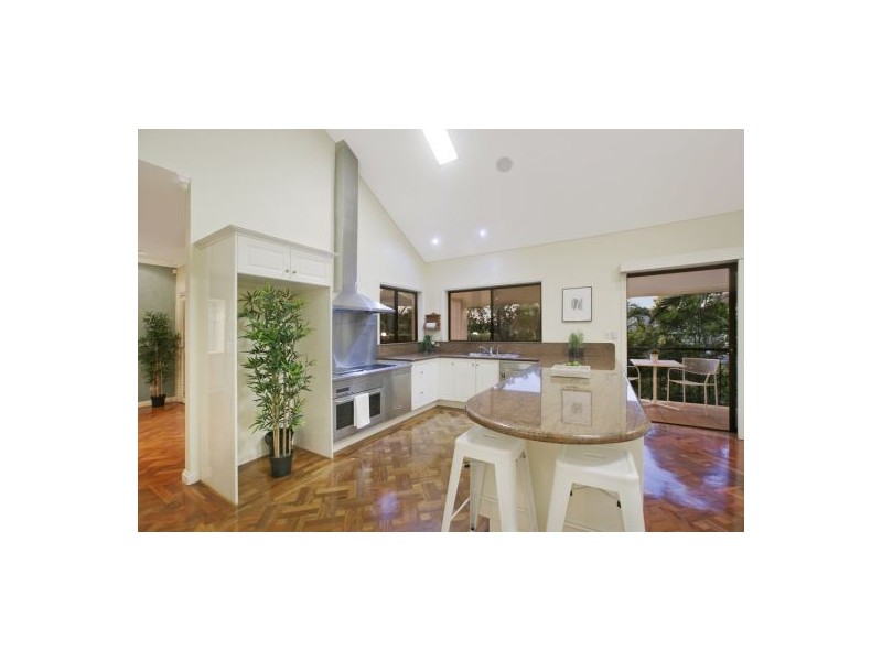 9 Hopetoun Close, Carindale QLD 4152