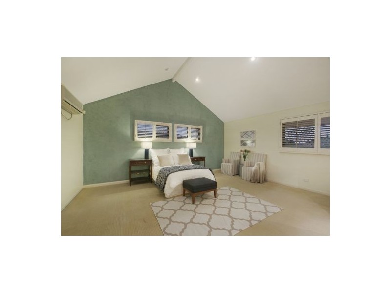 9 Hopetoun Close, Carindale QLD 4152