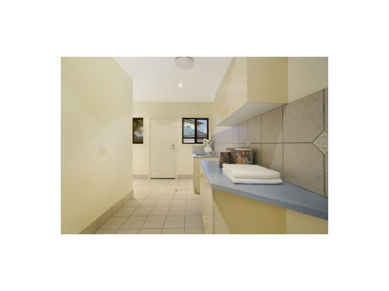 9 Hopetoun Close, Carindale QLD 4152