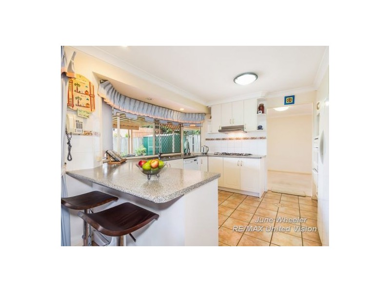 15 Cowell Street, Carindale QLD 4152