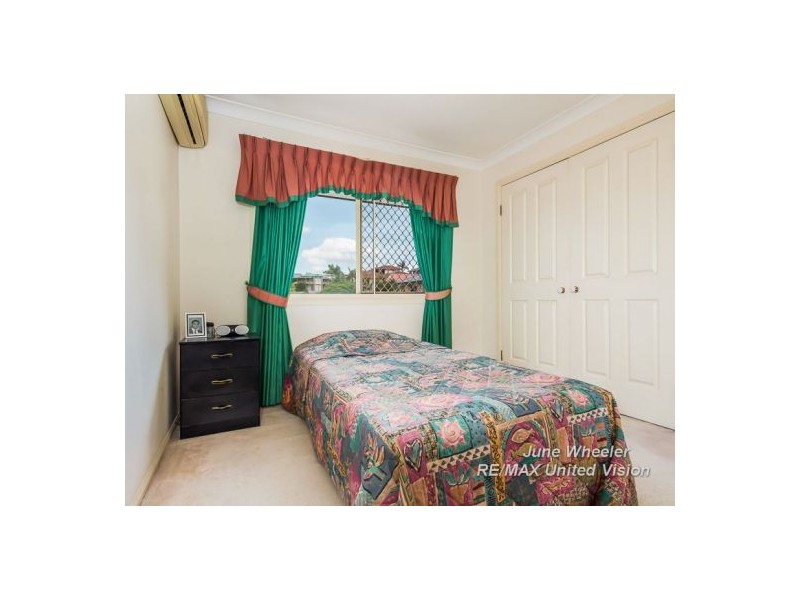 15 Cowell Street, Carindale QLD 4152