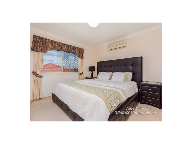 15 Cowell Street, Carindale QLD 4152