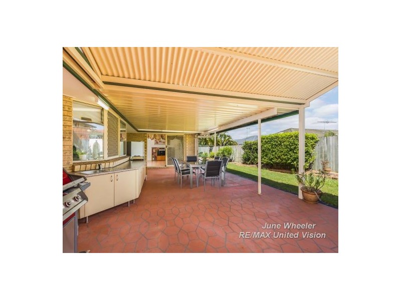 15 Cowell Street, Carindale QLD 4152