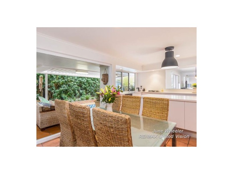 2 Pendennis Place, Carindale QLD 4152