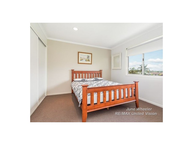 2 Pendennis Place, Carindale QLD 4152