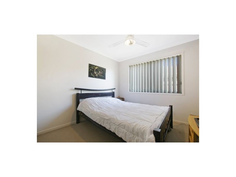 12 Stoneleigh Way, Holmview QLD 4207