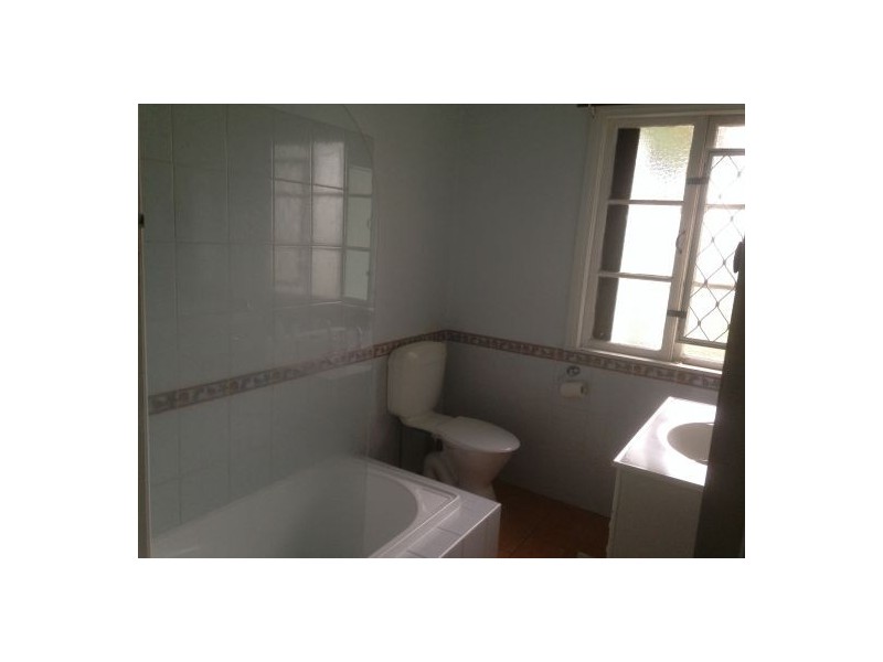 50 Dickenson Street, Carina QLD 4152