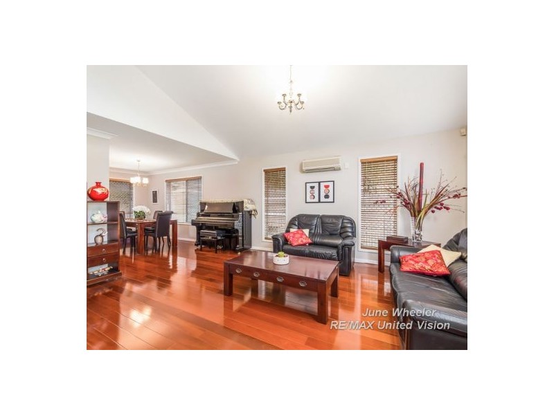 35 Piccadilly Place, Carindale QLD 4152