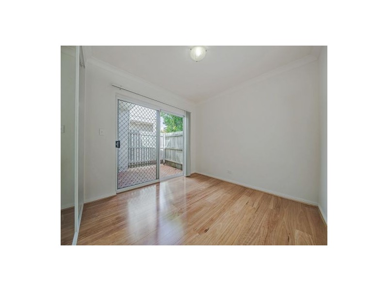 1/22 Ninth Avenue, Coorparoo QLD 4151