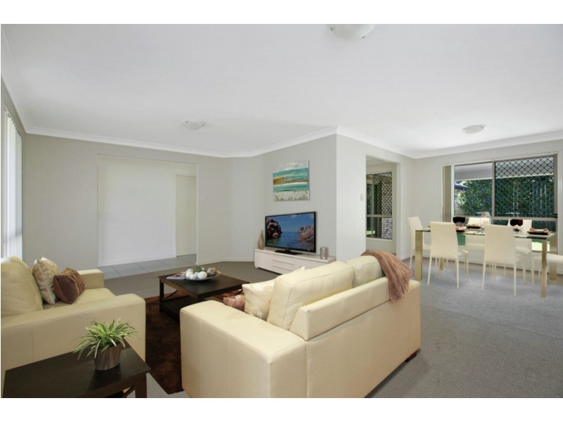 5 Uhlmann Street, Wakerley QLD 4154