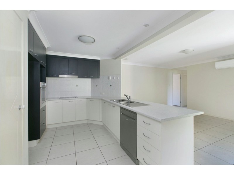 5 Uhlmann Street, Wakerley QLD 4154