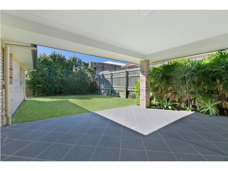 5 Uhlmann Street, Wakerley QLD 4154