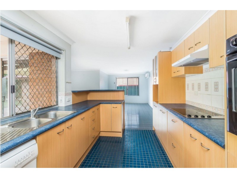 28 Brodick Street, Carindale QLD 4152