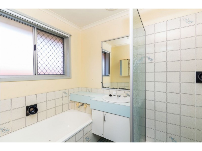 28 Brodick Street, Carindale QLD 4152