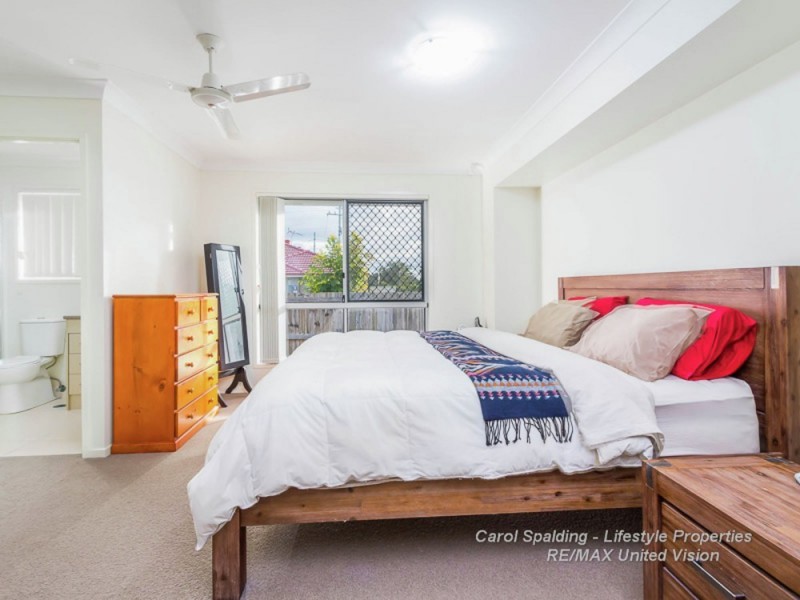 15 Surwold Way, Loganlea QLD 4131