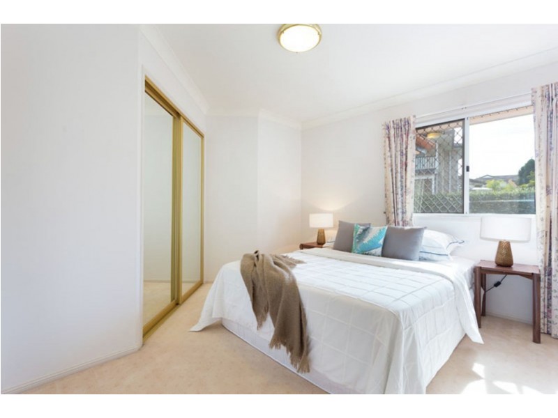 19 Bishop Place, Carindale QLD 4152