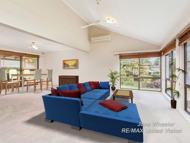 41 Kilmorey Street, Carindale QLD 4152