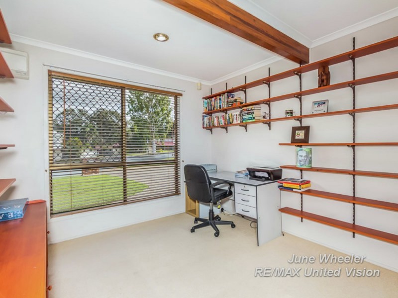 41 Kilmorey Street, Carindale QLD 4152