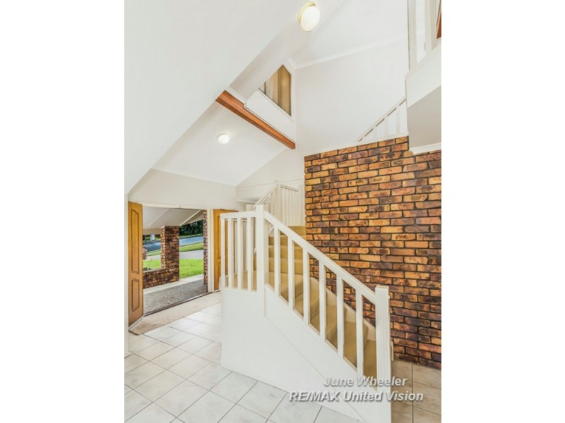 41 Kilmorey Street, Carindale QLD 4152