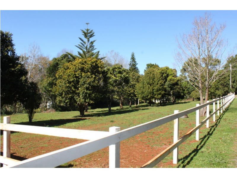 62 Lahey Road, Tamborine Mountain QLD 4272