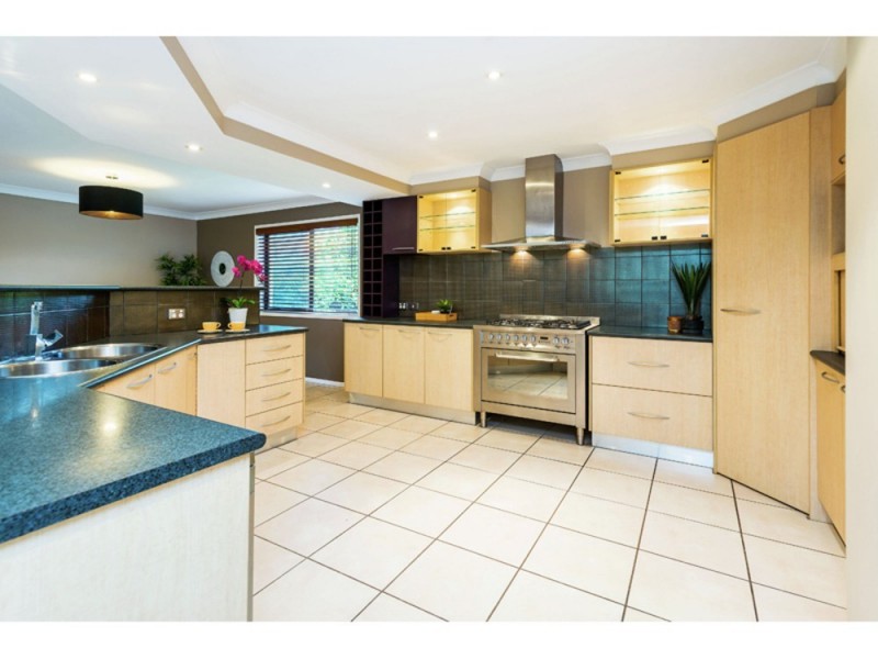 3 Kirra Place, Carindale QLD 4152